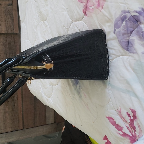 Small Black Purse - Picture 5 of 14